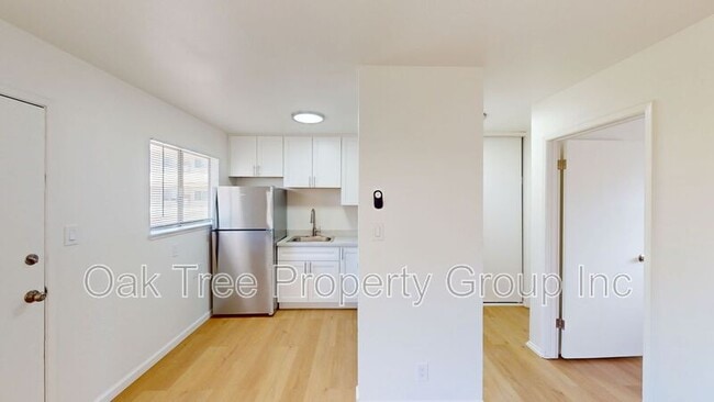 Photo - 1520 Castro St