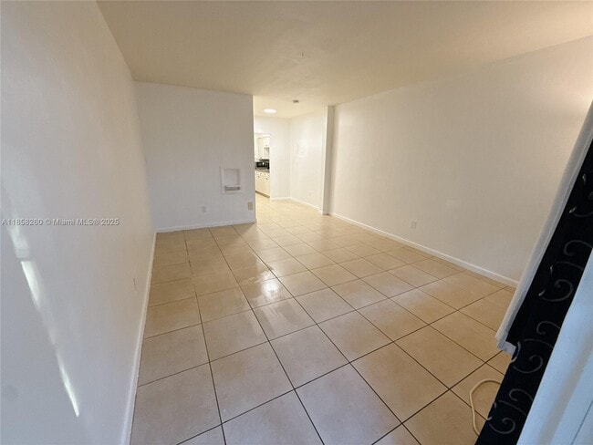 Photo - 7315 Byron Ave Unit 5