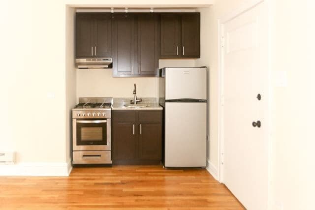 Photo - 4725 N Hermitage Ave Unidad 702