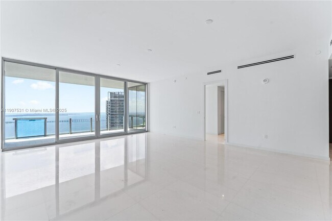 Photo - 300 Biscayne Blvd Way Unit 5003