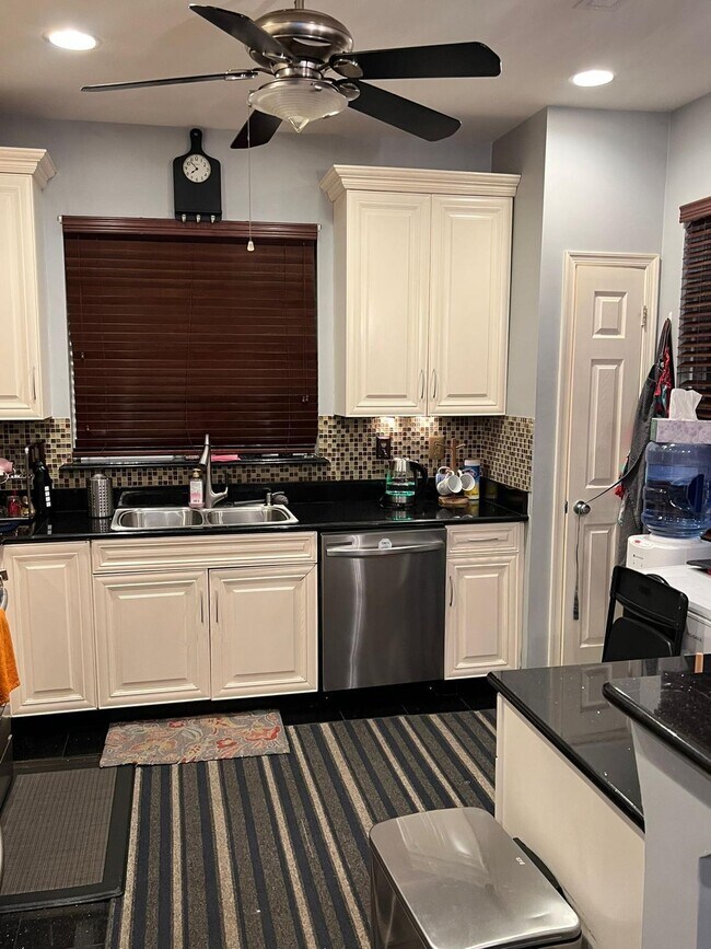 Photo - 93 Banyan Blvd