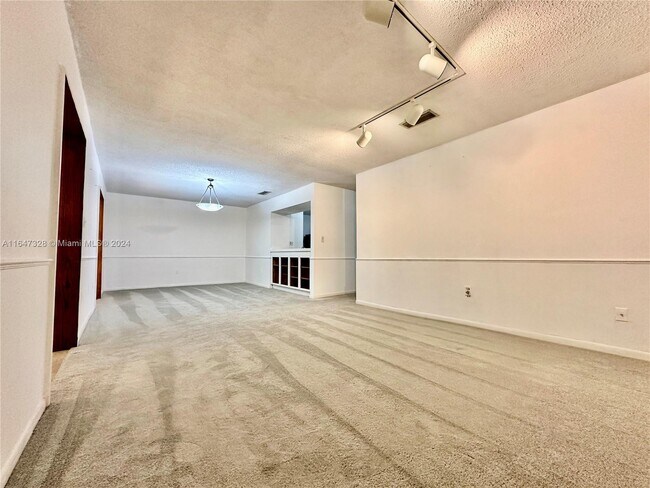 Photo - 2816 SW 14th Dr Unit 2816