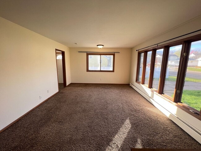 Photo - AVAILABLE JUNE 2025! HUGE 5 Bedroom, 2 Bath Home by UMD!