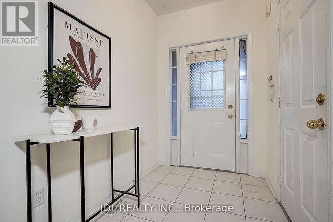 Photo - 47 Millcliff Cir