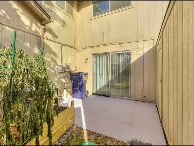 Photo - 9613 Hefner Village Blvd