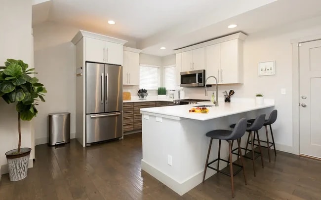 Photo - 913 Columbine Ave