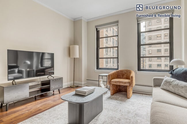 Photo - 200 E Chestnut St Unidad FL9-ID621