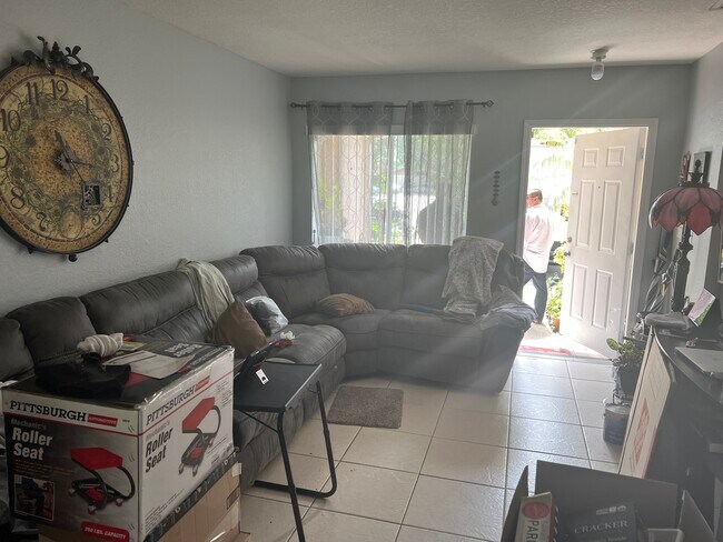 Photo - 4942 Garden Ct