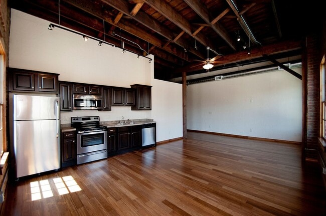 Building Photo - Union Biscuit Warehouse 201 Unit UB 201