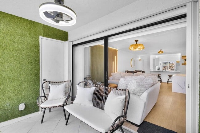 Photo - 12911 Briarlake Dr