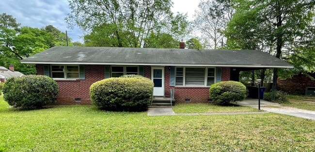 Building Photo - Forest Acres