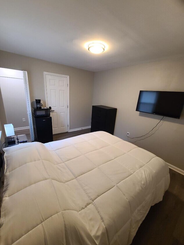 Photo - 106 Cartee Avenue - Room F (Greenville SC)