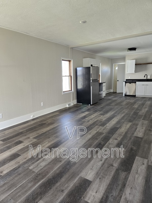 1106 E Garfield House House Rental in Davenport, IA