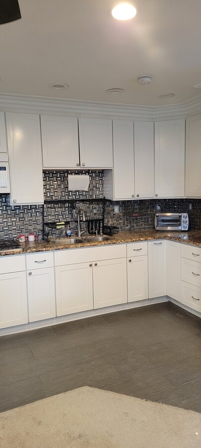 GV B3 (1) - 3800 Hillsdale Dr Unidad Studio Available