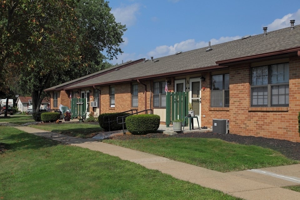 Westgate Village - Westgate Village Apartments