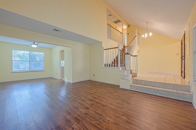 Photo - 5127 Smokey River Dr