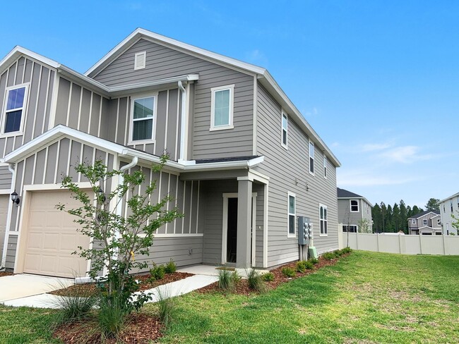 Spacious Home in Growing Area! - Spacious Home in Growing Area!