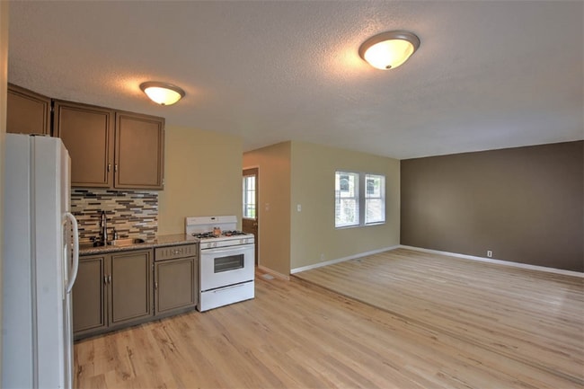 Photo - 2446 Quail Dr