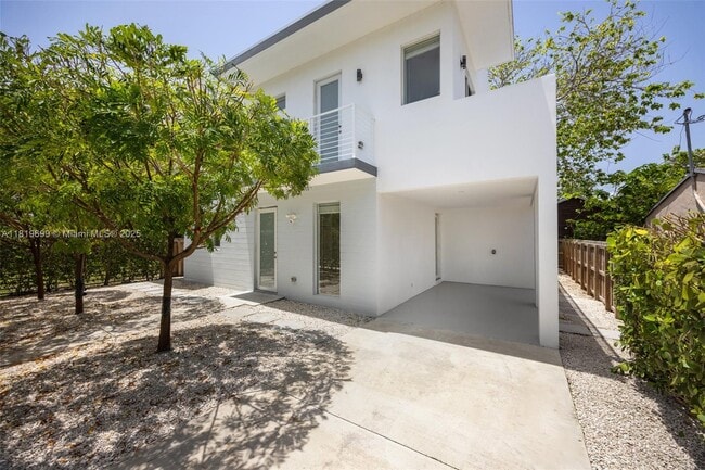 Photo - 3787 Thomas Ave