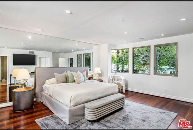 Building Photo - 3685 Mandeville Canyon Rd Rental