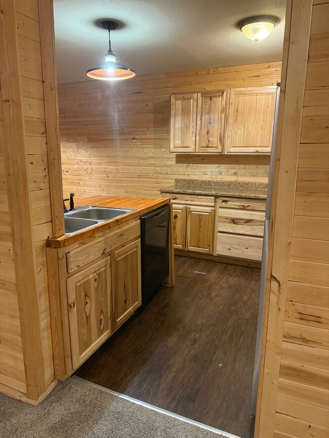 Photo - 797 Juniper Dr Unidad E