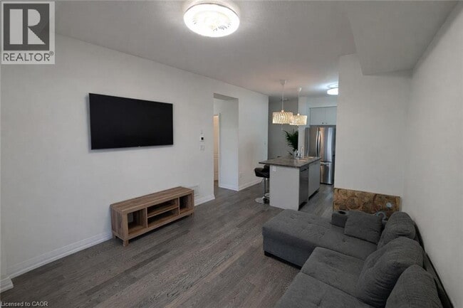 Photo - 17 Granville Cres