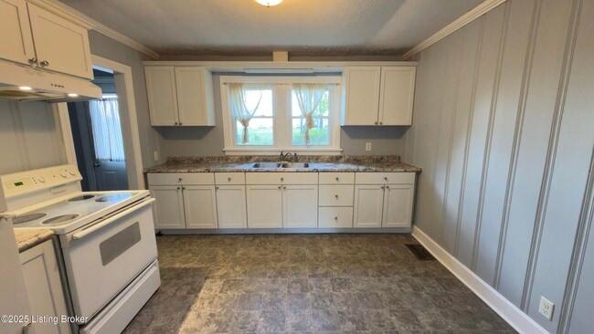 Photo - 1410 Plank Rd