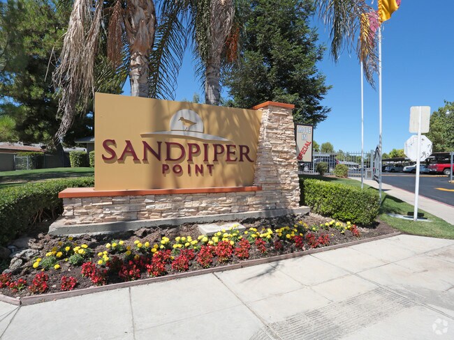 Sandpiper Point Apartments - Sandpiper Point Apartments