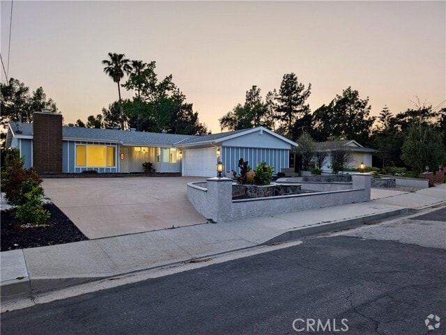 Building Photo - 12319 Woodley Ave Rental