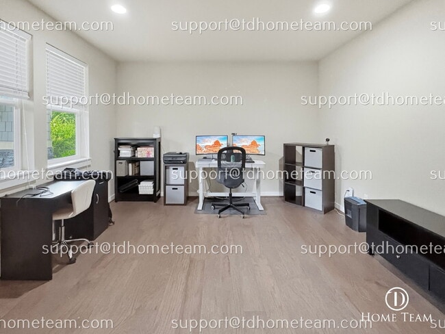 Photo - "Spacious 4-Bedroom Auburn Retreat with Scenic Views, Gleaming Hardwood Floors, and 3.5 Baths!"