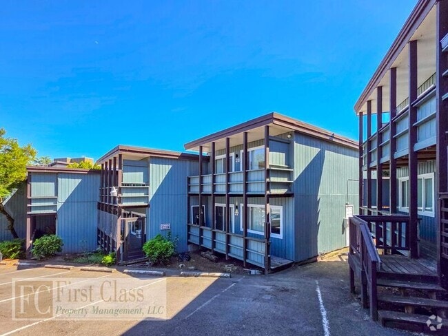 Building Photo - 12345 SW Hall Blvd Unit 12 Rental