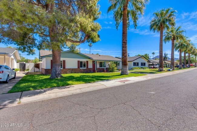 Photo - 3412 E Turney Ave