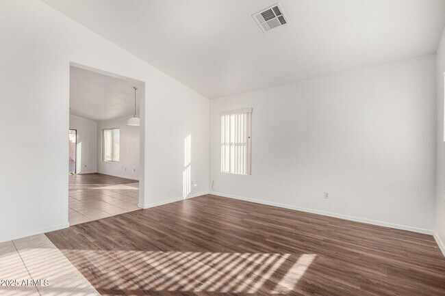 Photo - 15928 W Smokey Dr