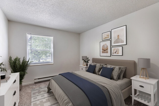 Photo - Mountain View Plaza