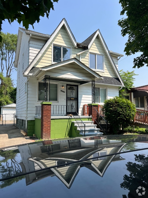 Building Photo - 18862 Keystone St Rental