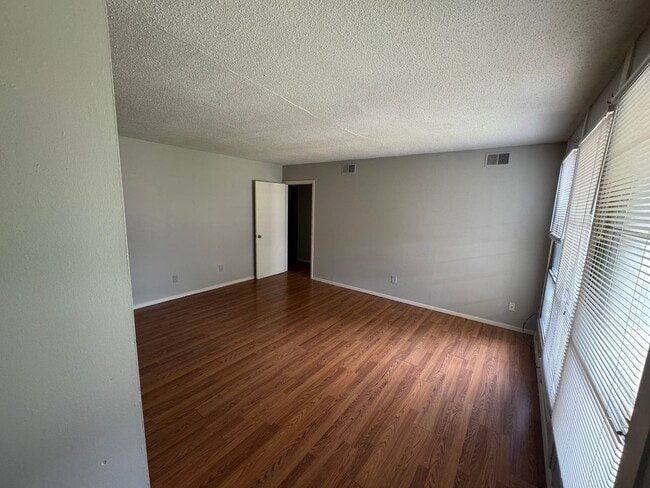 Photo - 151 N Belvedere Blvd Unit 10