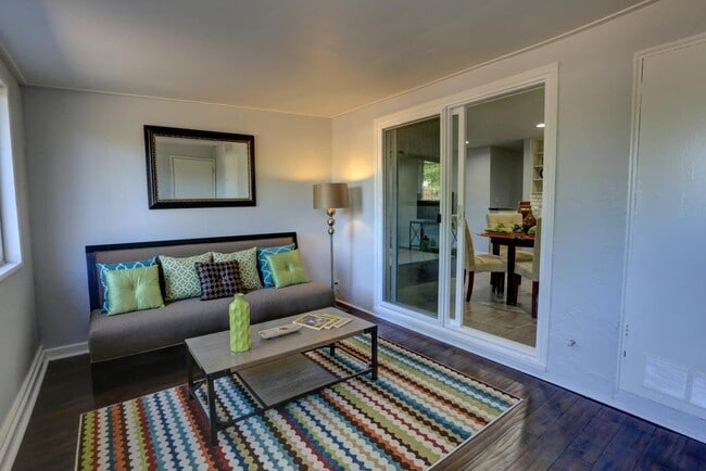 Building Photo - 373 DAYTON AVE