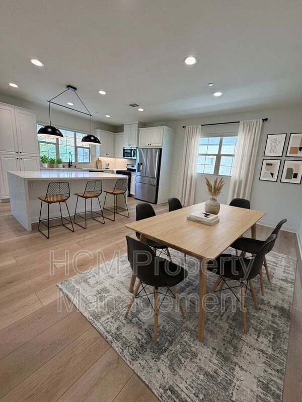 Photo - 142 Lantana Dr