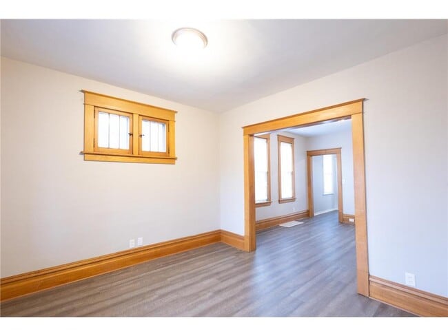 Photo - 810 Concordia Ave