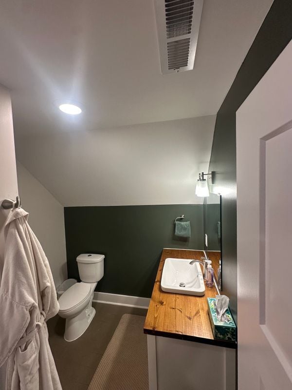 Photo - 321 Harrison St W