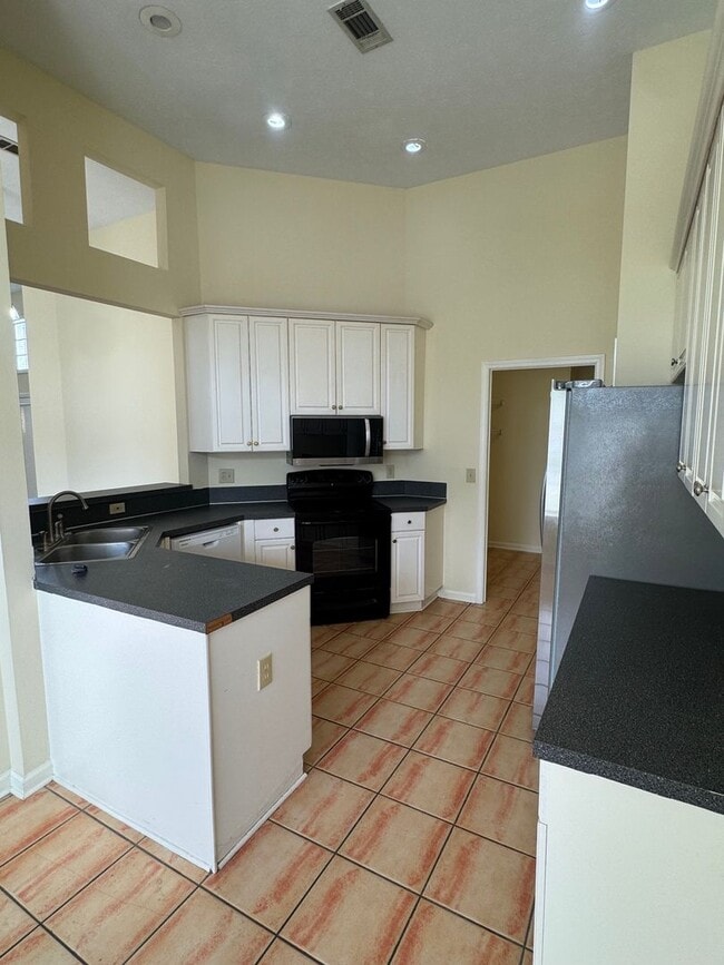 Photo - End of Cul-de-sac home