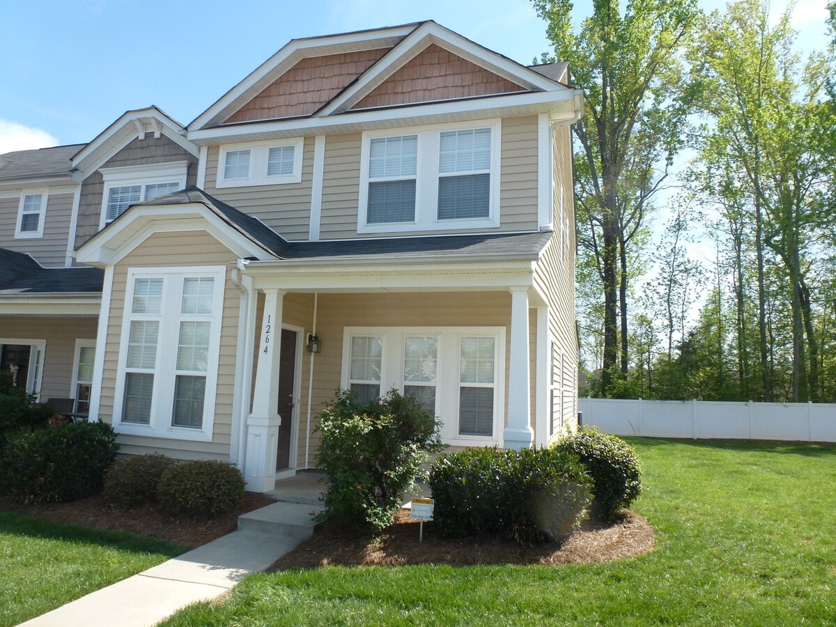 Photo - Exclusively Offered by Muse Realty, LLC