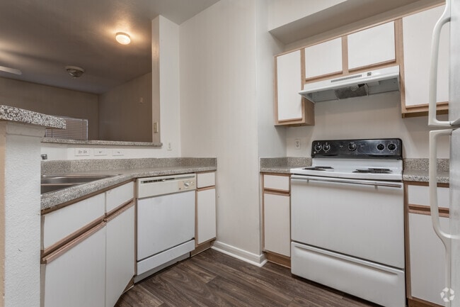 Kitchen - North Forest Trails