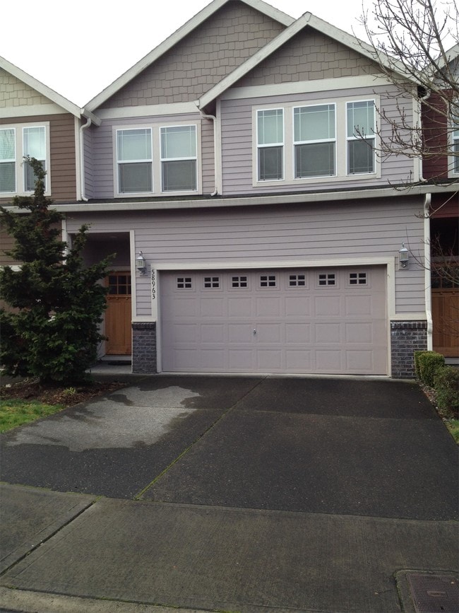Building Photo - 58992 Greenbrier Loop Rental