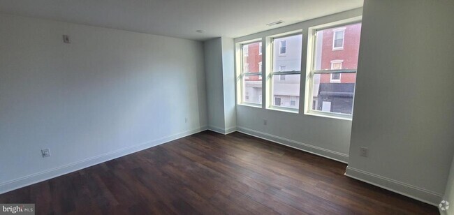 Building Photo - 3102 Frankford Ave Unit 4 Rental