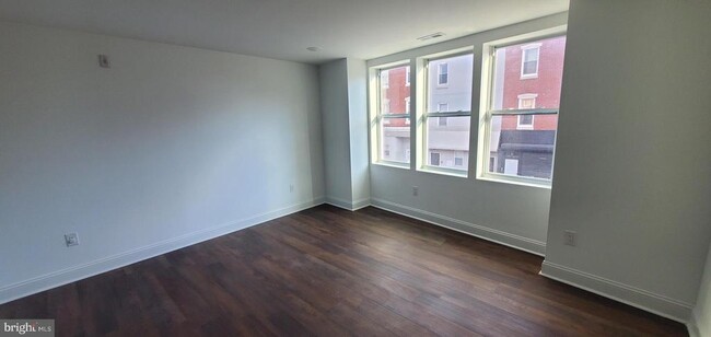 Building Photo - 3102 Frankford Ave Unit 5 Rental
