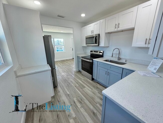 Photo - 804 SE 5th St