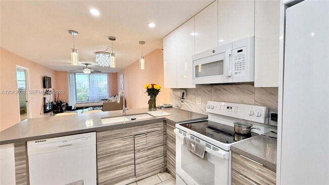Photo - 1830 Dixianna St Unidad 603