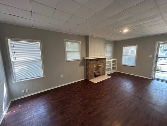 Photo - Large Bedroom Waco Home