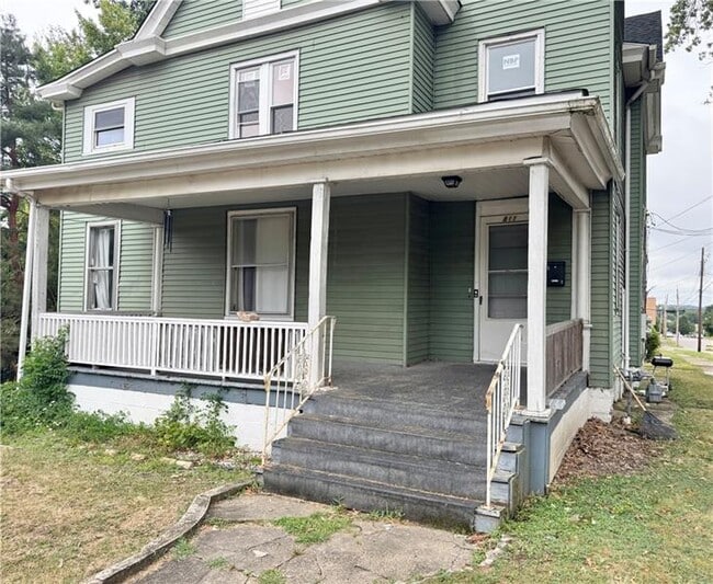 Building Photo - 811 Carlisle St Rental